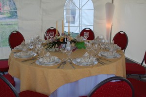 gedeckter Tisch